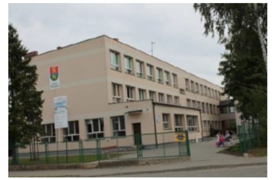 Tu się bawię, tu się trudzę,tutaj nigdy się nie nudzę!