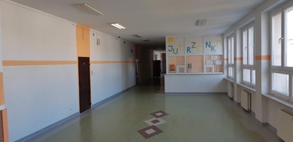 zdjęcie 4 - Remont korytarzy oraz klatek schodowych w Zespole Kształcenia i Wychowania w Stężycy