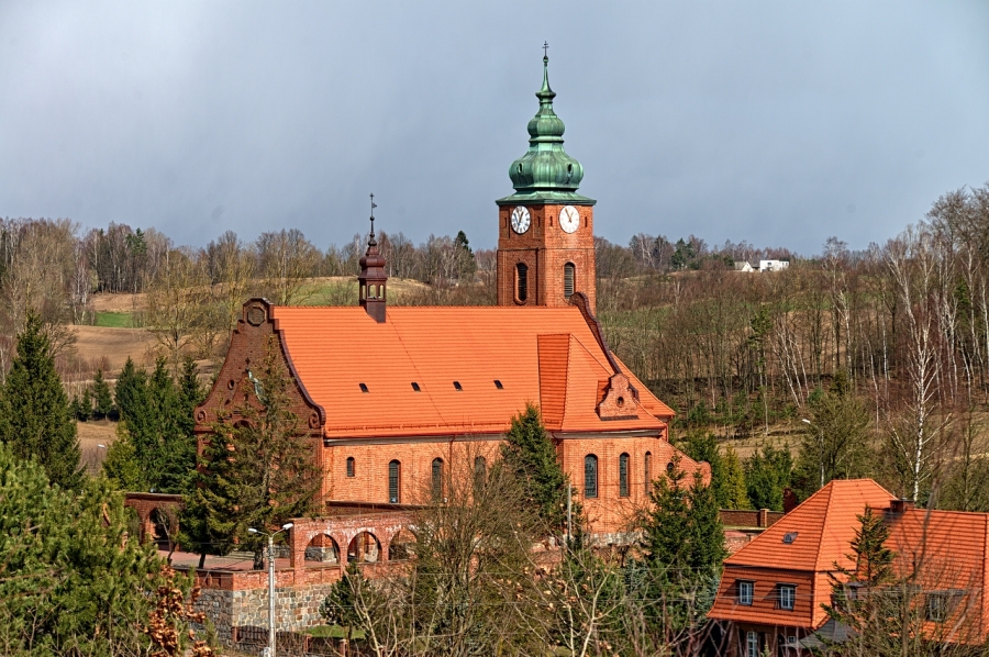 Gmina Stężyca przyjęła uchwałę o dotacjach celowych na prace remontowe przy kościołach zabytkowych w miejscowości Szymbark i Wygoda Łączyńska