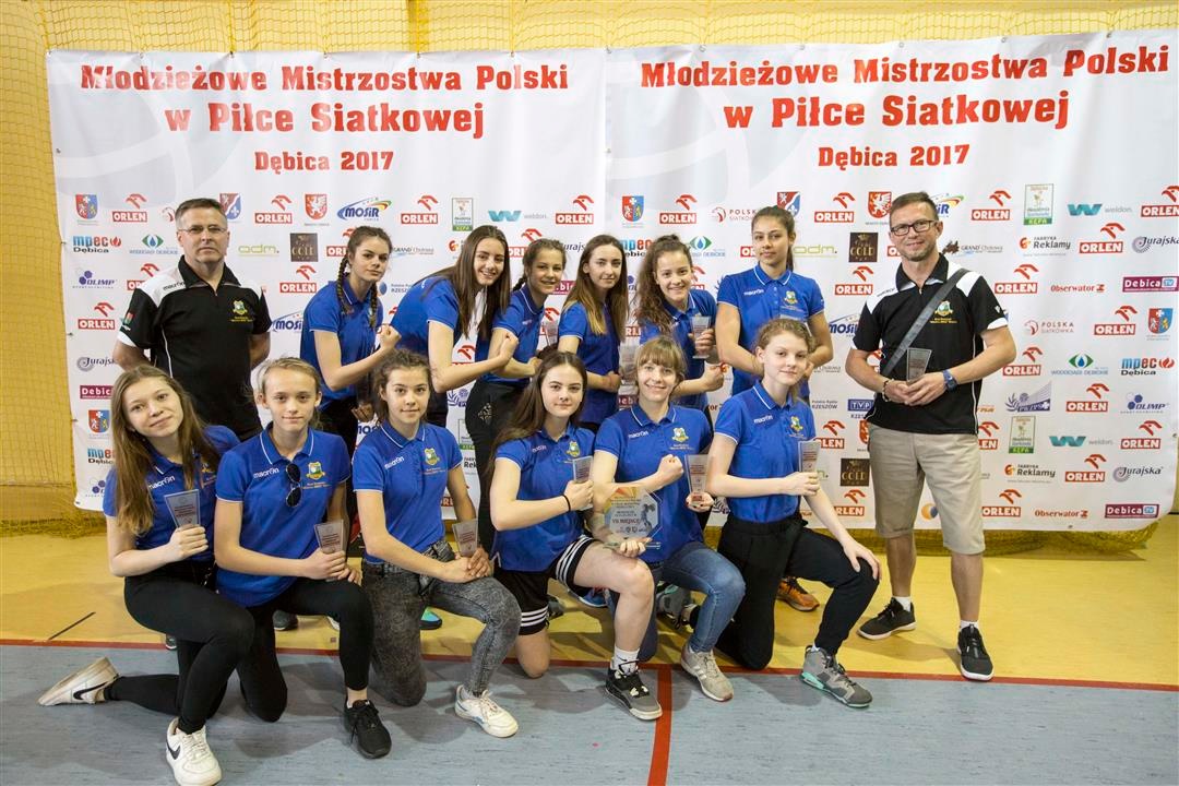 WIEŻYCA STĘŻYCA ZAGRAŁA W WIELKIM FINALE MŁODZIEŻOWYCH MISTRZOSTW POLSKI W PIŁCE SIATKOWEJ.