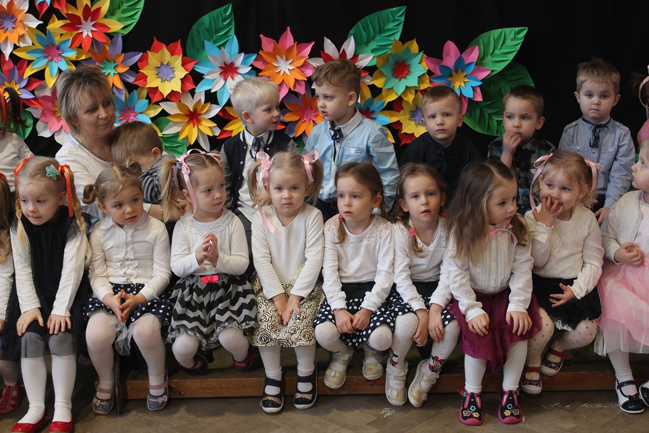 Dzień Babci i Dziadka w Zespole Kształcenia i Wychowania w Stężycy