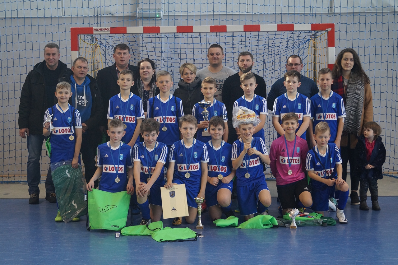 I miejsce rocznika 2007 Raduni Stężyca w Junior Futsal Lidze oraz w Pucharze Ligi